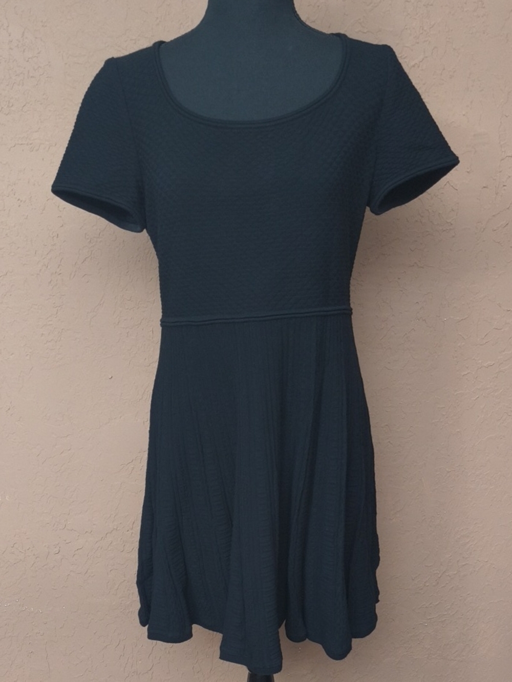 St. John Women's Black Ribbed Knit Dress Size 10